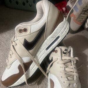 Nike Air Max Sneakers in Cream and Brown
